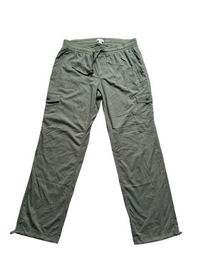 L.L. Bean Women’s Vista Camp Cargo Pant size Large Green Straight Leg Hiking
